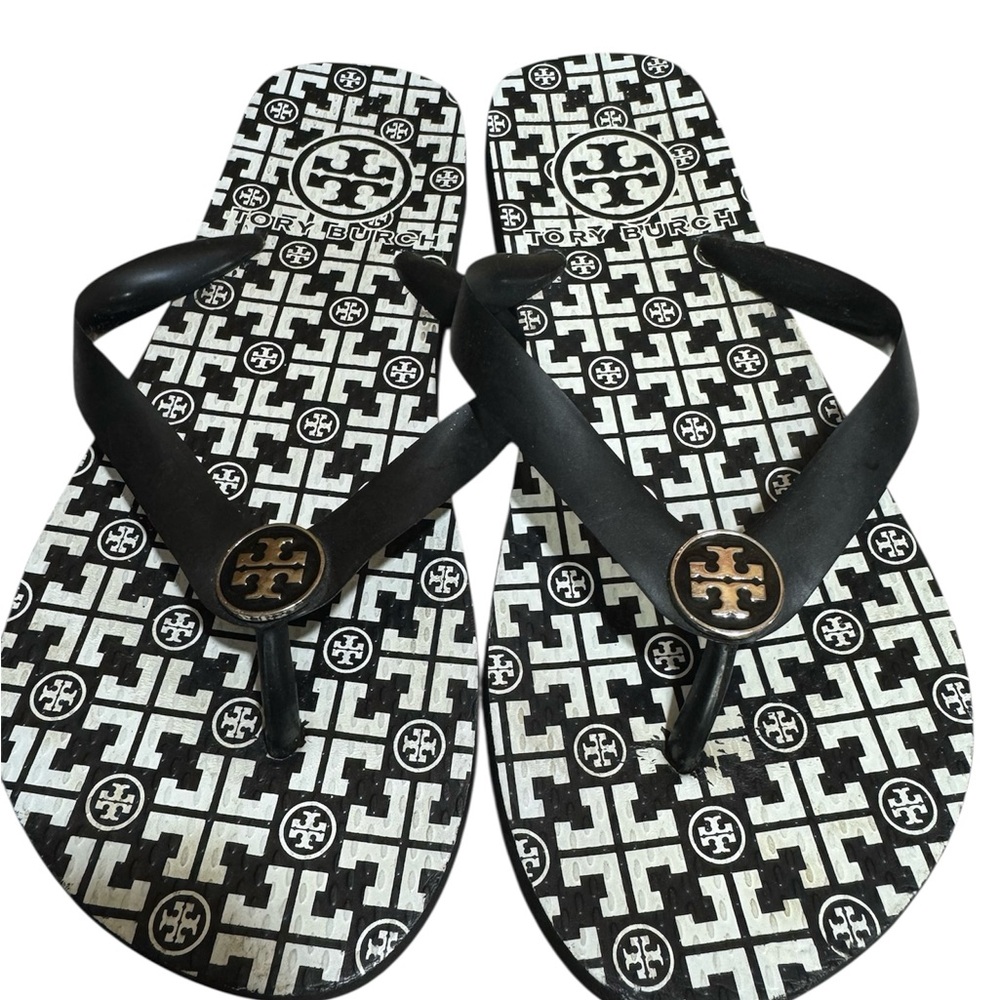 NWOT Tory Burch Black and White Logo Flip Flops